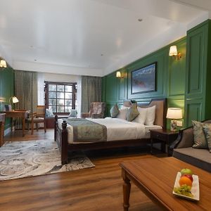 Double Room Mountain View